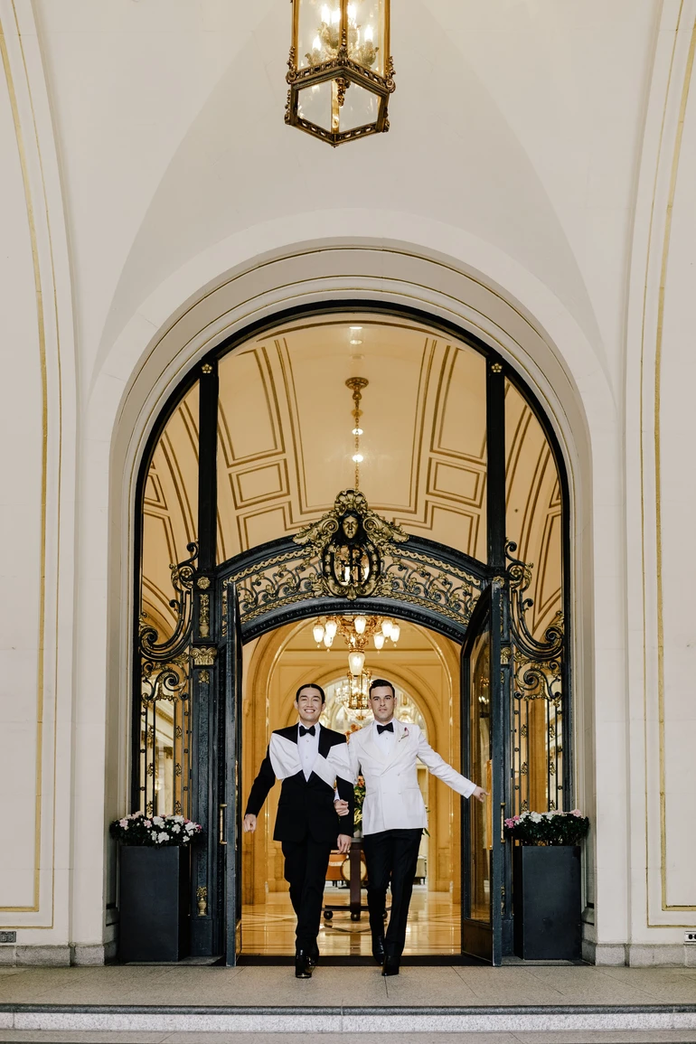 Service image