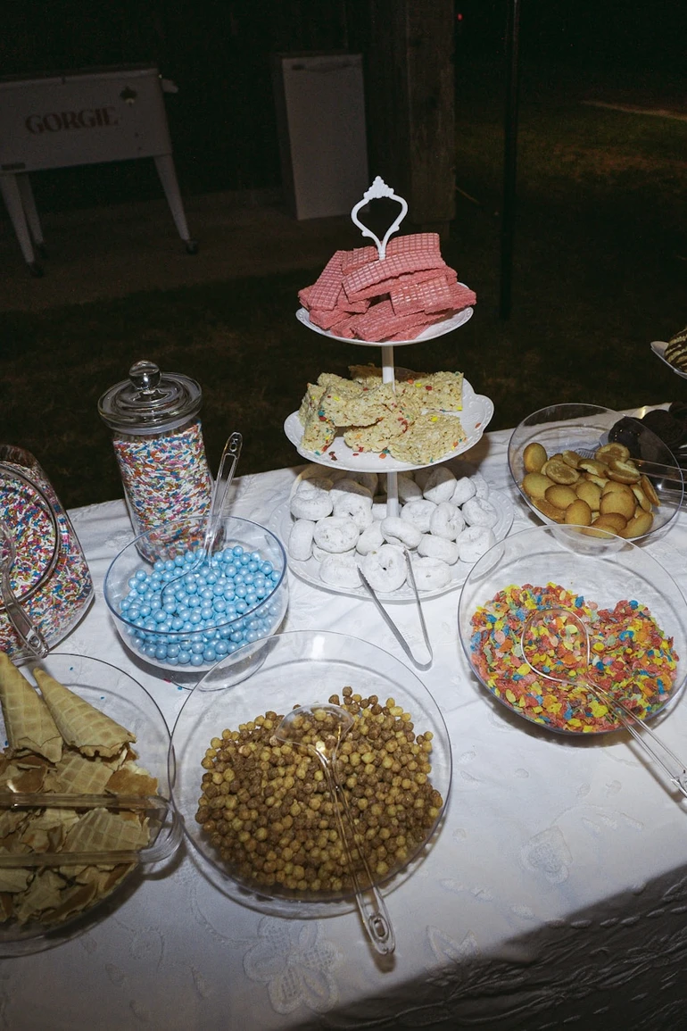 Service image