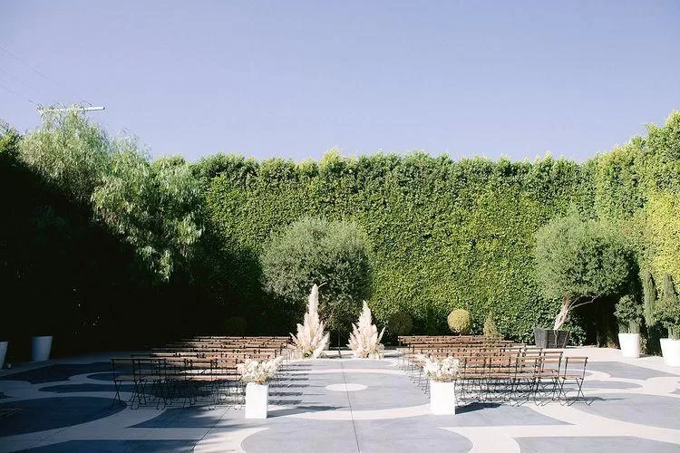 Service image