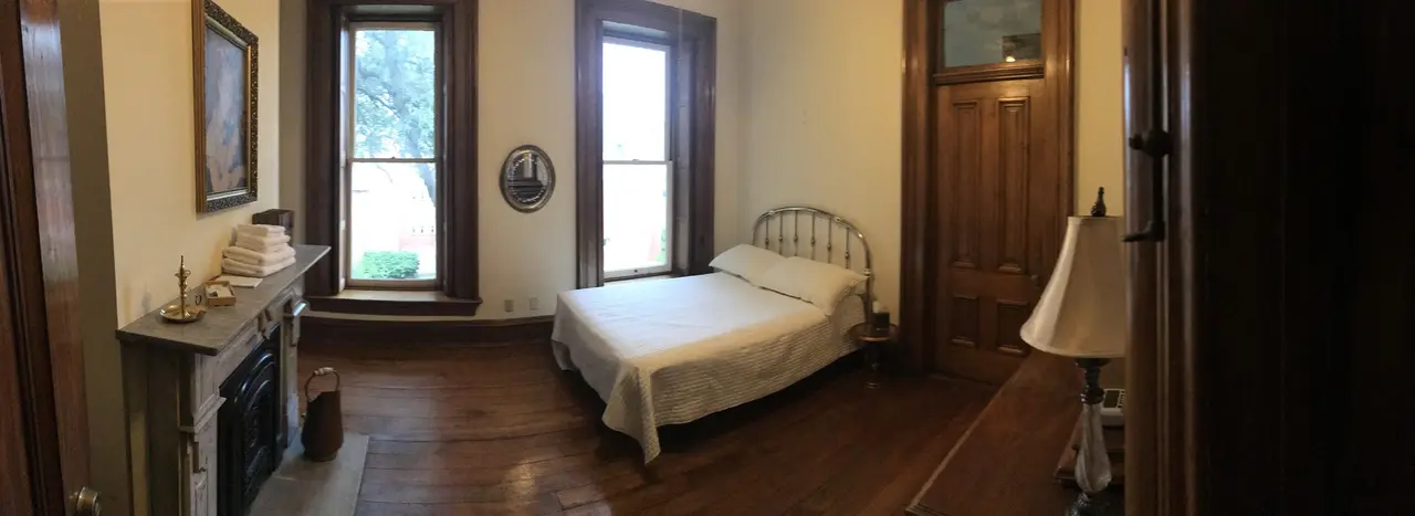 Service image