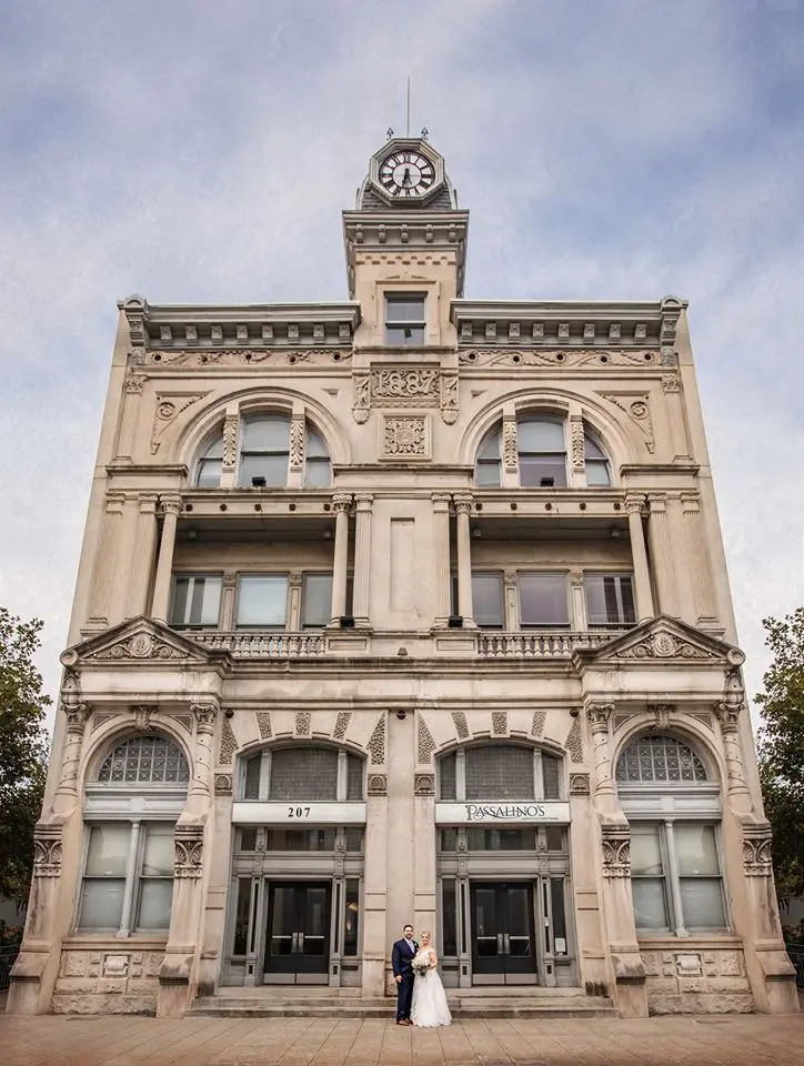 Service image