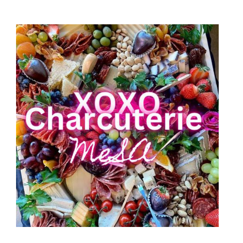 XOXO Charcuterie Mesa