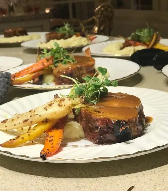 Wandering Table Catering