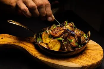 Dark Steele Gastro Arts