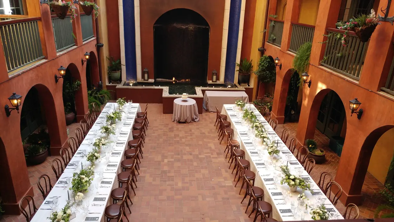 Hotel Valencia Riverwalk