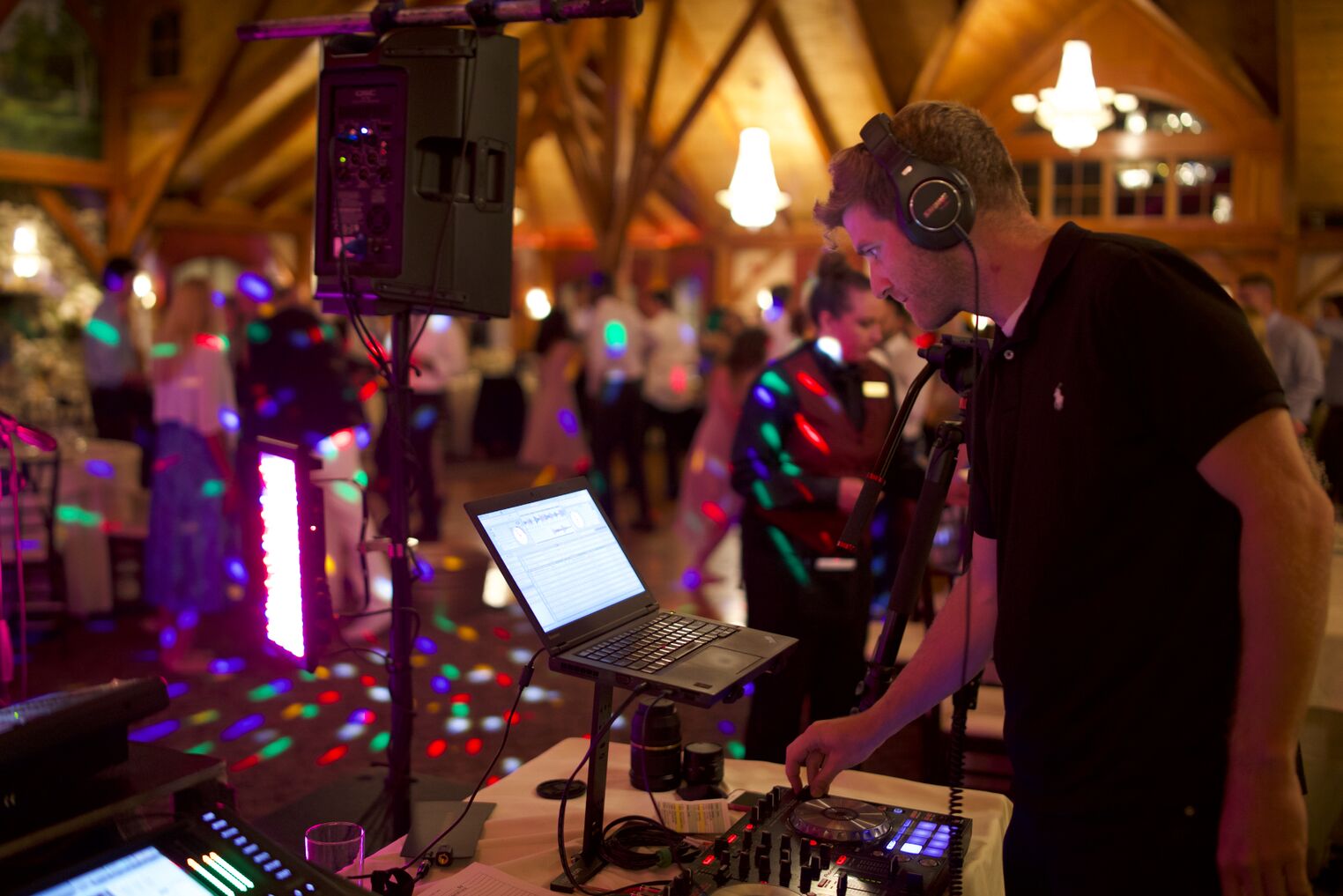 Cover Story Entertainment DJ and Solo Musician Services