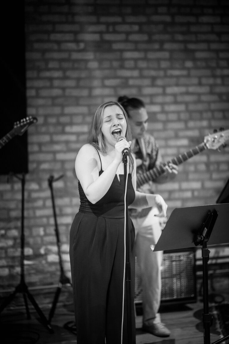 Vibrant Vocals by Lauren