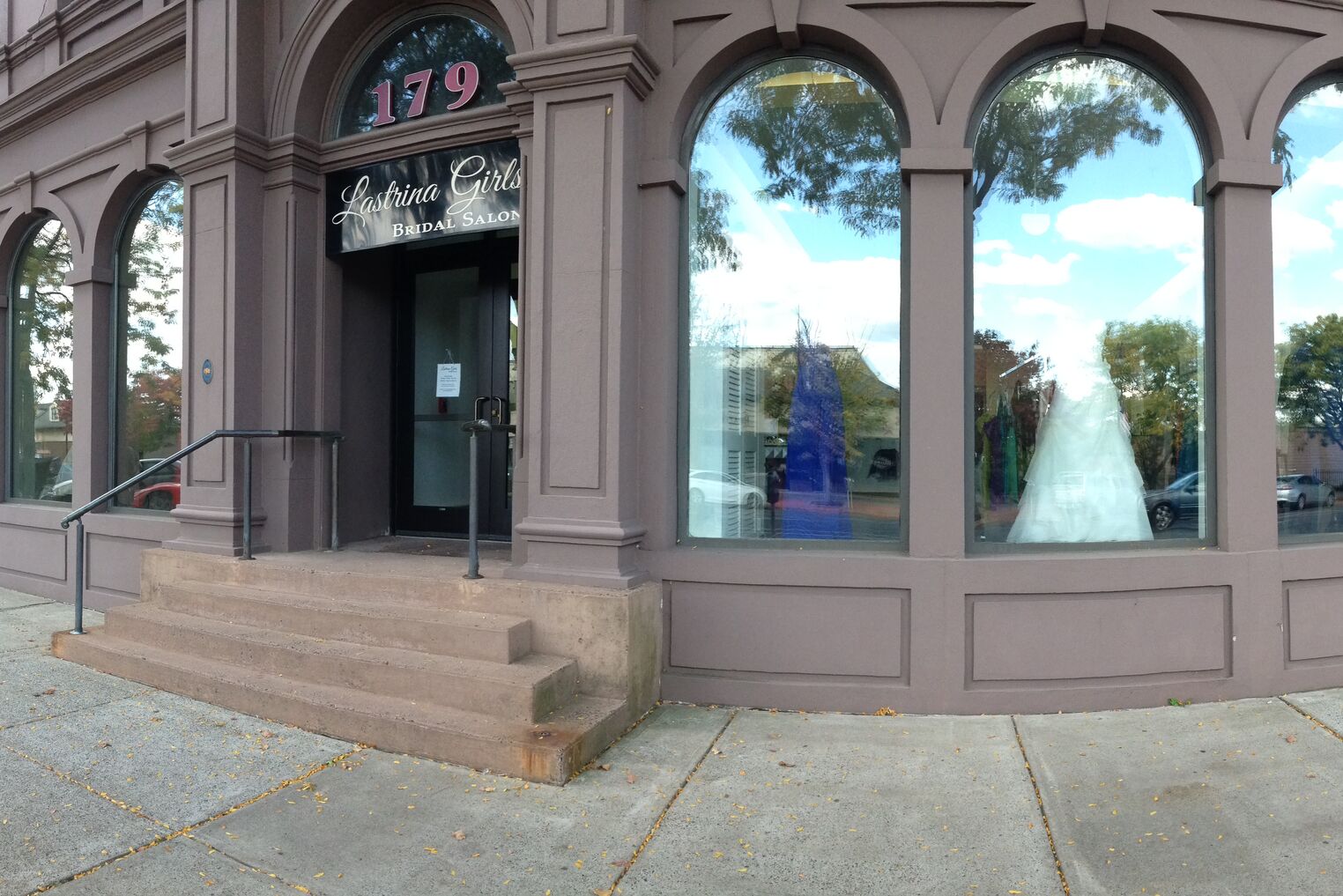 Lastrina Girls Bridal Salon